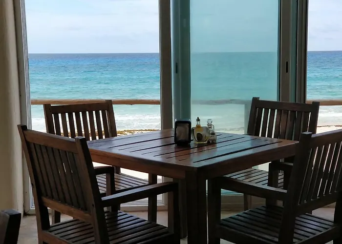 Ocean Front Suite, Balcony, Kitchen.