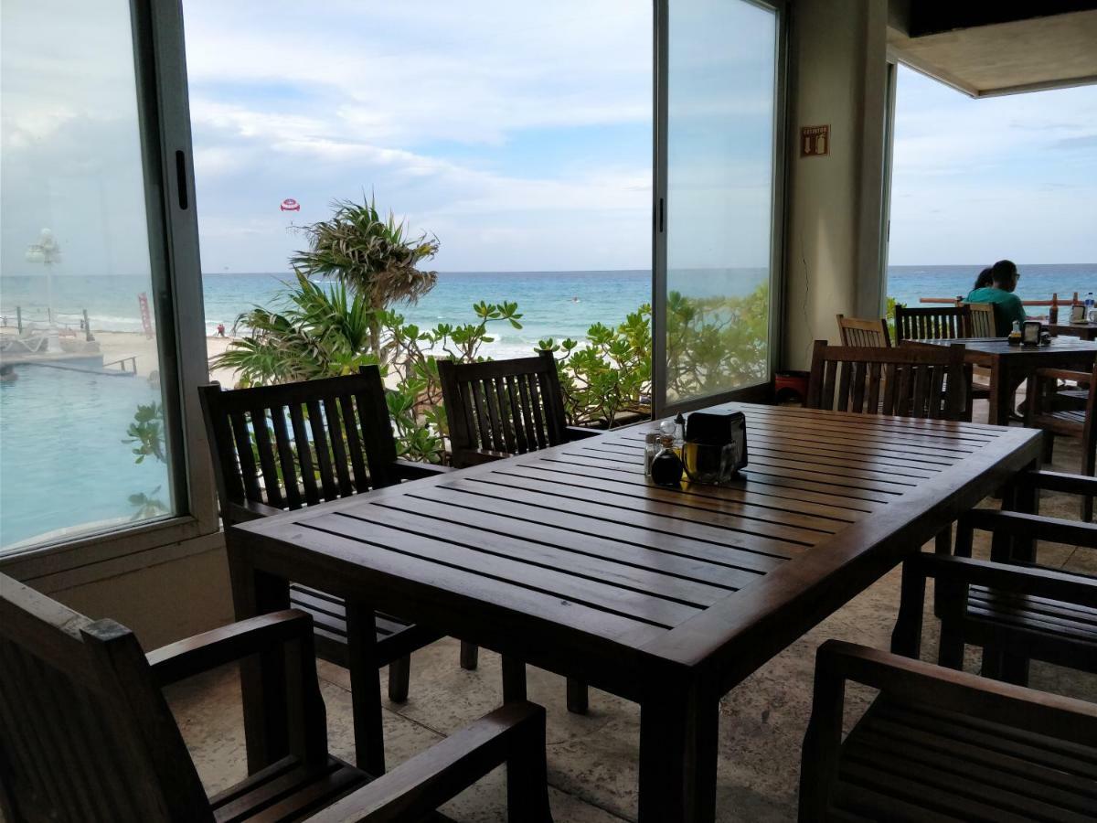Appartement Ocean Front Suite, Balcony, Kitchen.