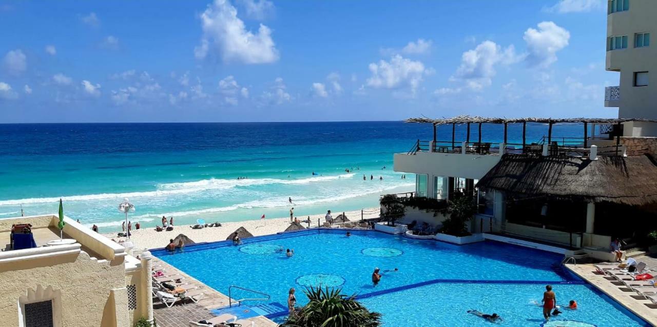 Ocean Front Suite, Balcony, Kitchen. Appartement